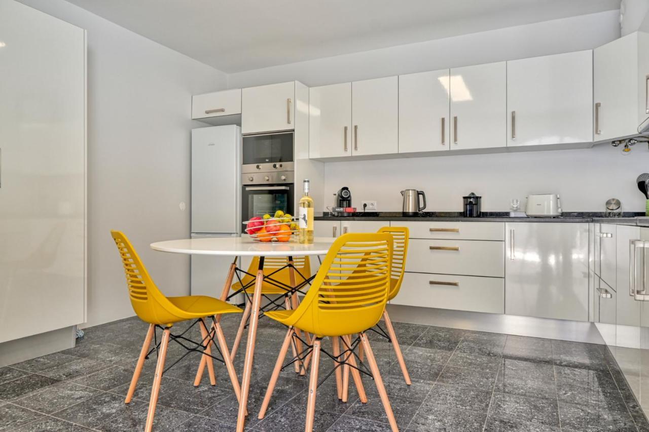 Nidia'S Place, A Home In Madeira มาชิโก ภายนอก รูปภาพ