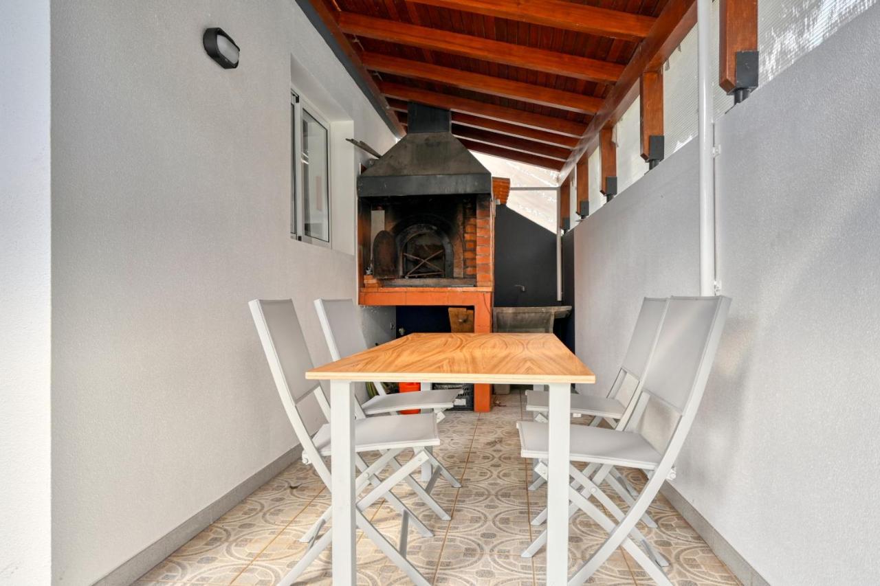 Nidia'S Place, A Home In Madeira มาชิโก ภายนอก รูปภาพ